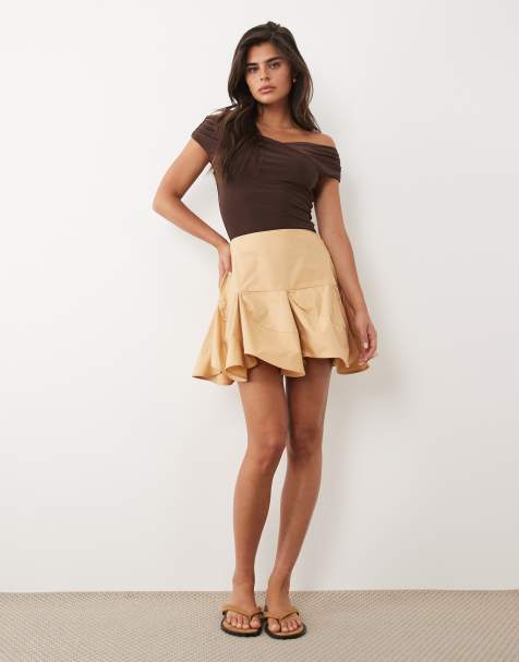 ASOS DESIGN - Zwierige minirok met diagonale naden in camel - view 1