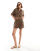 Thumbnail 1 van 5