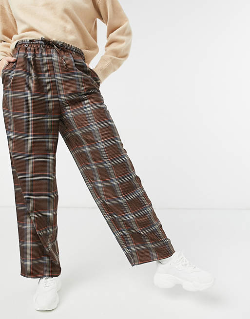 Women oversized dad trackpant in bold check 