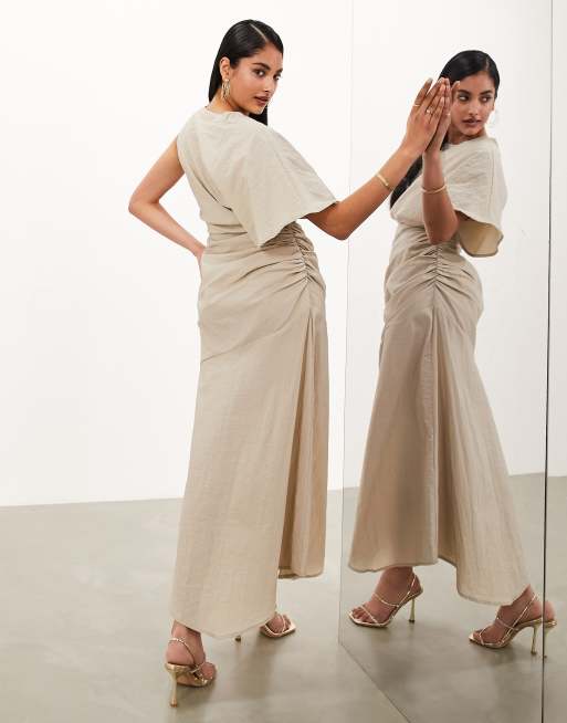 ASOS EDITION – Beige, enaxlad midaxiklänning med rynkad detalj, 3 av 4