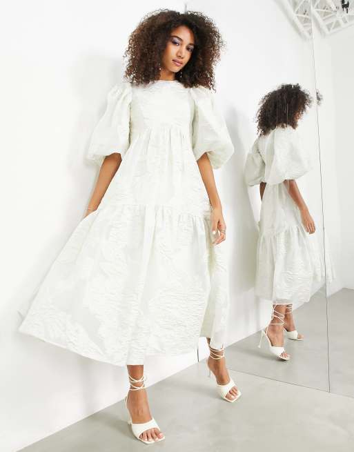 ASOS EDITION – Benvit metallisk midiklänning i blommig jacquard med paneler , 2 av 4