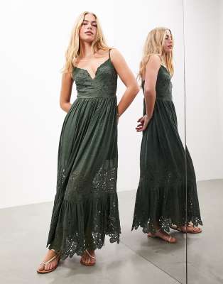 ASOS EDITION - Besticktes Maxi-Trägerkleid in Khaki mit Durchbrucharbeit-Grün