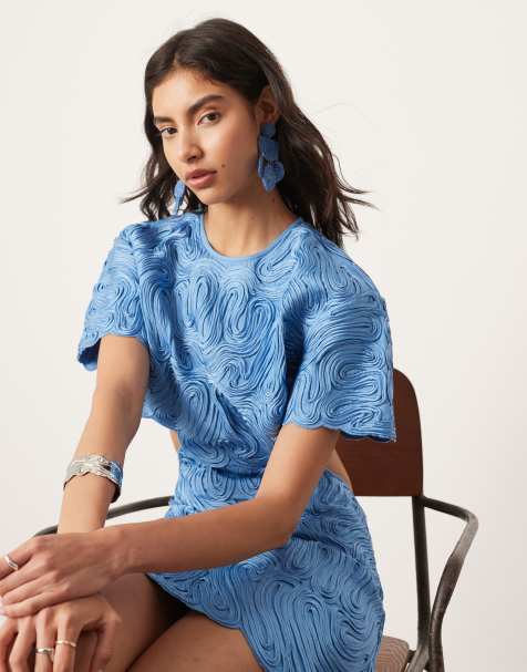 ASOS EDITION - Blå og broderet minikjole med cornelli-udskæring i satin - view 1