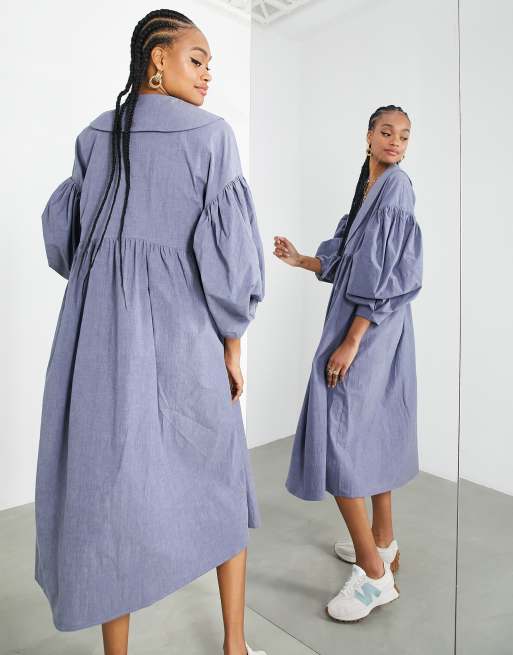 ASOS EDITION – Blå smockad midiklänning i omlottdesign med krage och tvättad finish, 3 av 4
