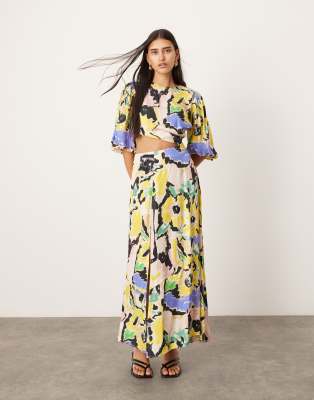 blouson sleeve cut out midi dress in oversized floral print-Multi