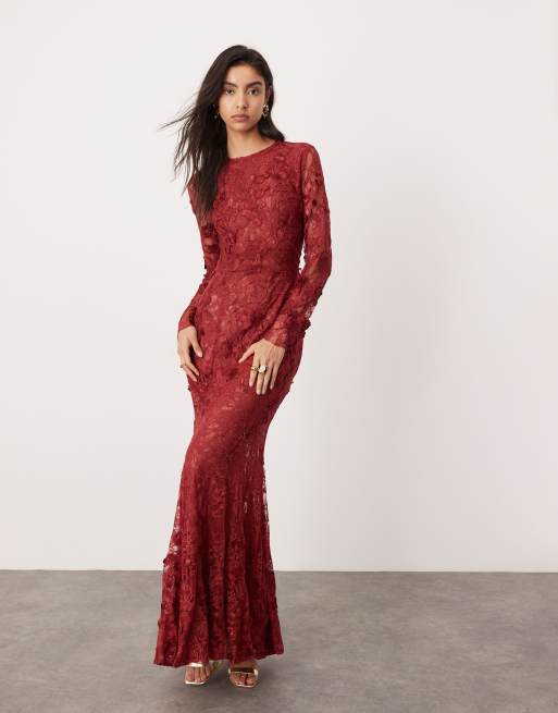 ASOS Edition – Bordowa koronkowa sukienka maxi z długimi rękawami, haftowanymi kwiatami i odkrytymi plecami