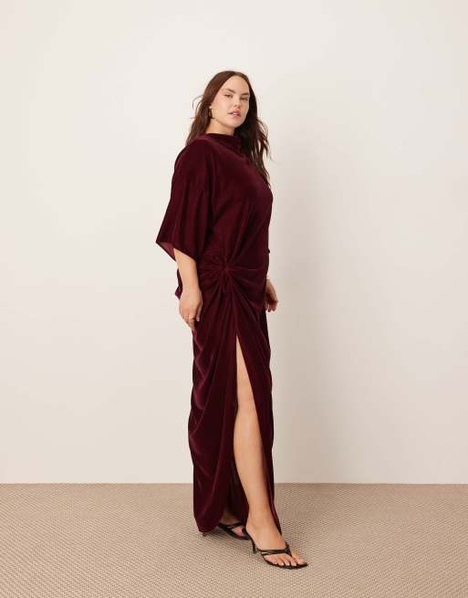ASOS Edition Curve – Bordowa aksamitna sukienka t-shirtowa maxi ze skręconą talią