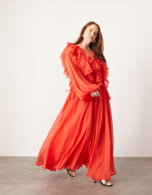 ASOS EDITION Curve - Chiffon-Maxikleid in Rot mit ungesäumten Kanten, Rüschen und Tunnelzug in der Taille-Bunt