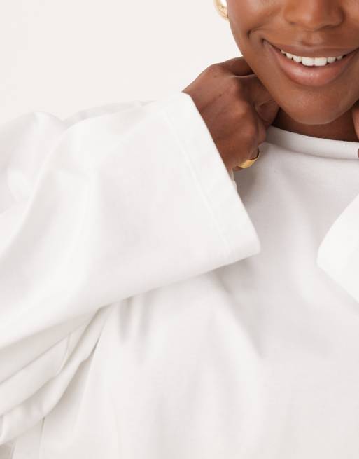 ASOS EDITION Curve – Hochwertiges, langärmliges Oversize-Shirt aus schwerer Baumwolle in Weiß, 2 von 4