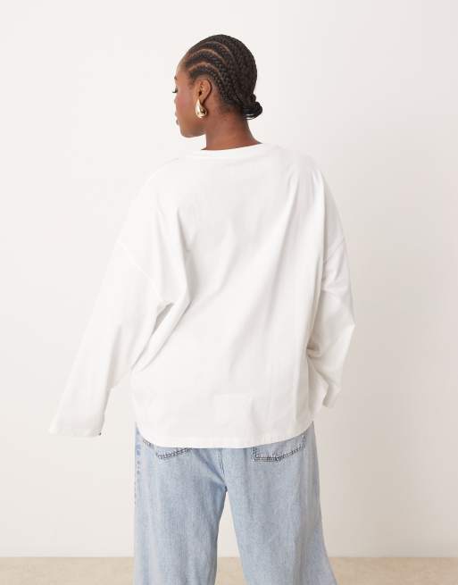 ASOS EDITION Curve – Hochwertiges, langärmliges Oversize-Shirt aus schwerer Baumwolle in Weiß, 4 von 4