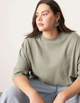 ASOS EDITION Curve - Hochwertiges Oversize-T-Shirt in Olivgrün