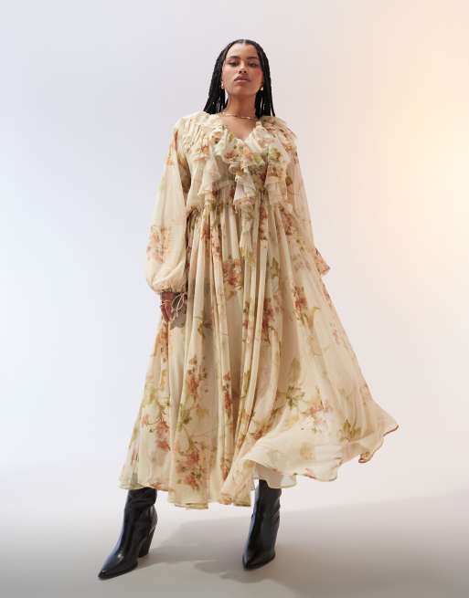 ASOS EDITION Curve – Kremowa szyfonowa sukienka maxi z nieobszytymi falbankami i sznurkiem ściągającym w talii w kwiatowy wzór 