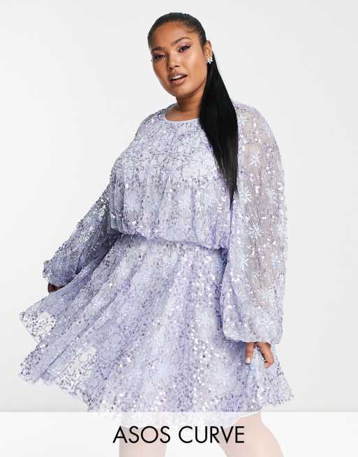ASOS EDITION Curve – Liliowa zdobiona sukienka mini w kwiatowy wzór z obszernymi rękawami z obcisłym mankietem