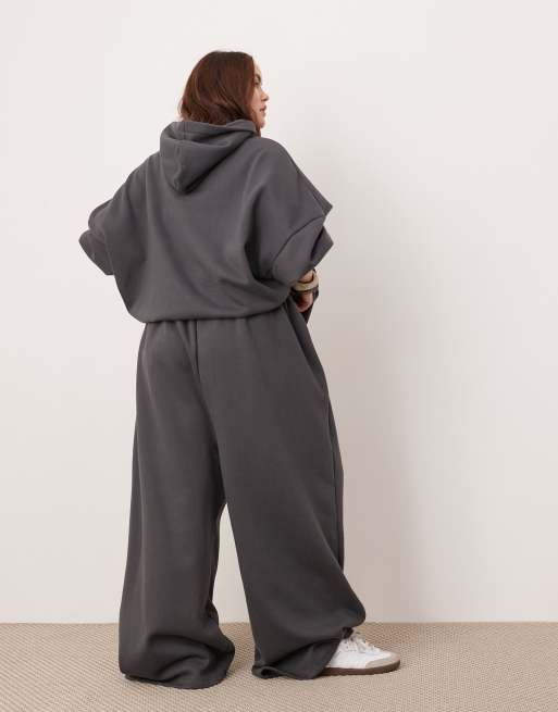 ASOS EDITION Curve Oversize Jogginghose aus hochwertigem schwerem Material in Anthrazit mit weitem Schnitt und Ziernahten