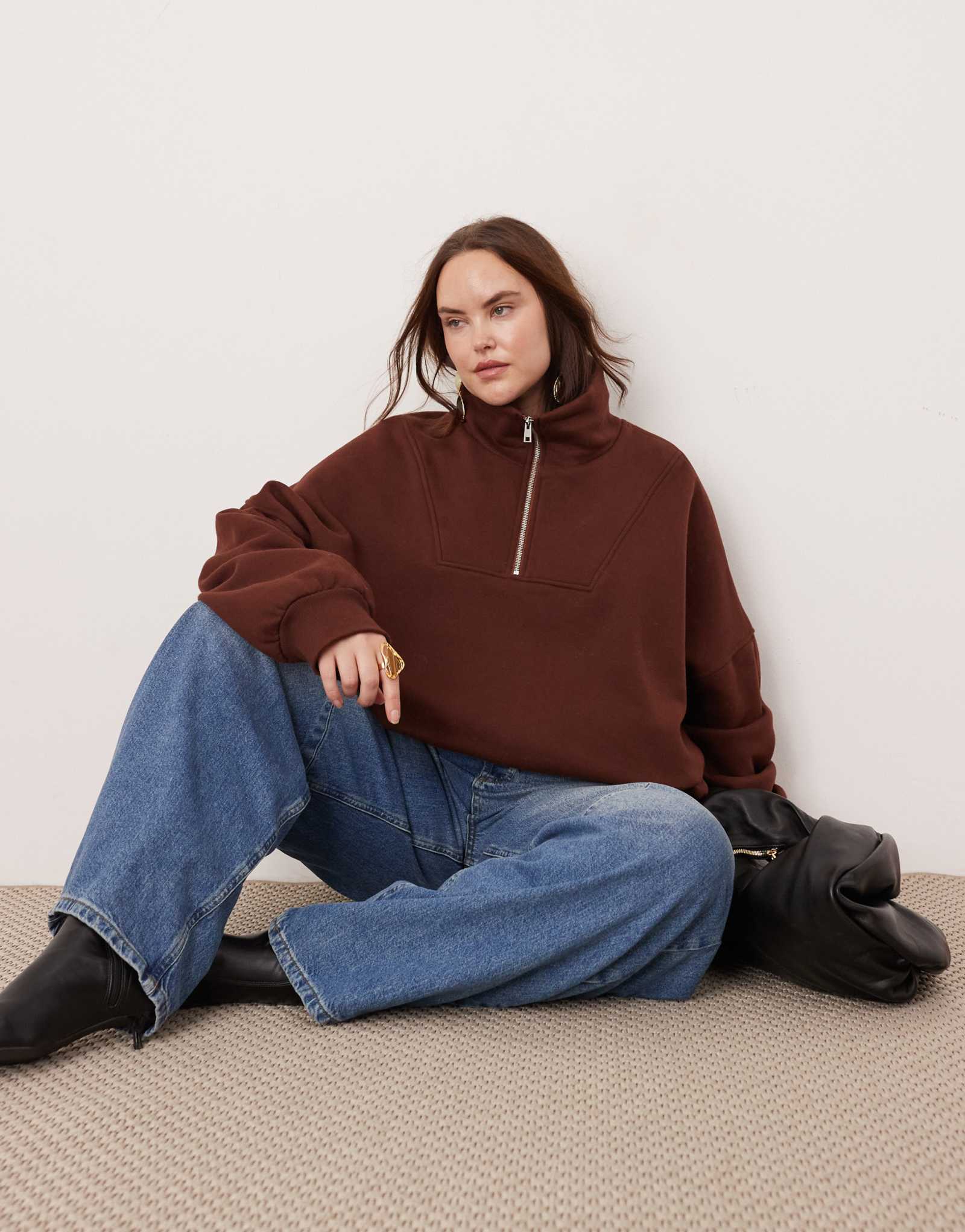 Толстовка оверсайз премиум-класса ASOS EDITION Curve на молнии до половины длины шоколадного цвета