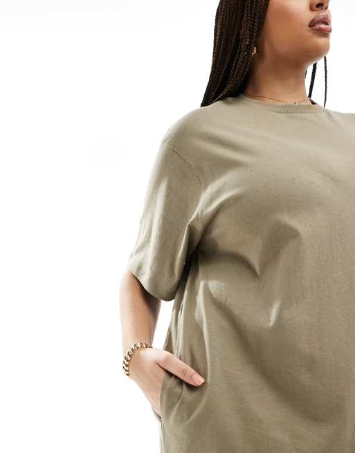ASOS EDITION Curve premium t-shirt maxi dress with pockets in khaki, 4 of 4