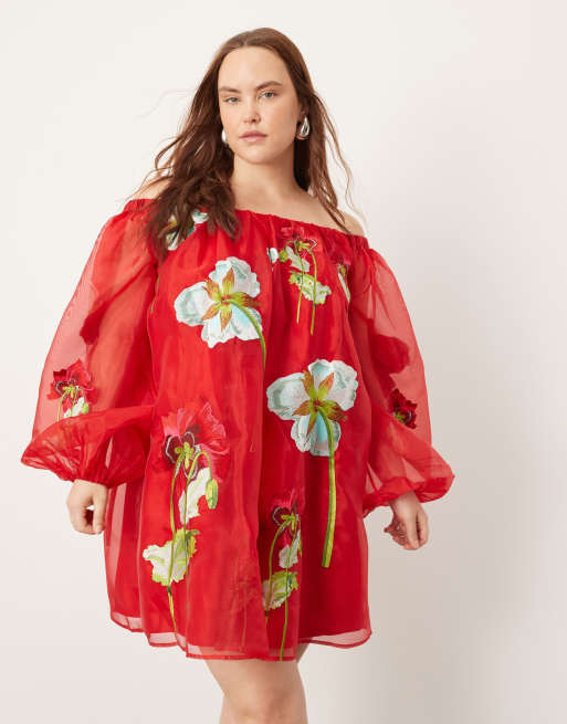 ASOS EDITION Curve - Robe courte et fluide en organza avec encolure Bardot et broderies fleuries - Rouge
