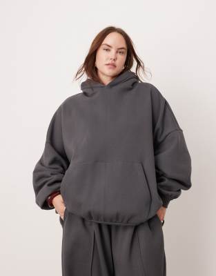 ASOS EDITION Curve - Schwerer, hochwertiger Oversize-Kapuzenpullover in Anthrazit-Grau