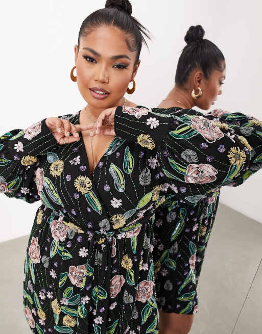 ASOS EDITION Curve - Sort slå-om-minikjole med pailletudsmykket blomstermønster