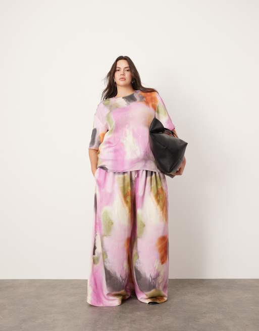 ASOS EDITION Curve - Top a maniche corte in raso con stampa effetto acquerello in coordinato, 2 di 4