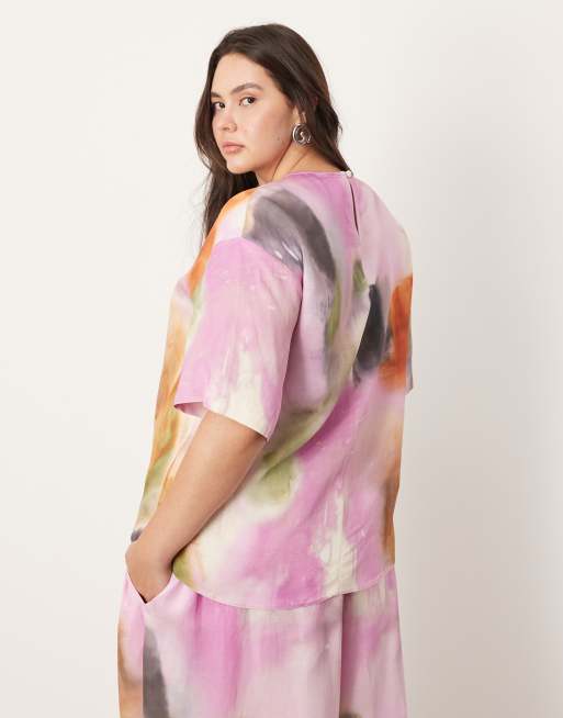 ASOS EDITION Curve - Top a maniche corte in raso con stampa effetto acquerello in coordinato, 3 di 4