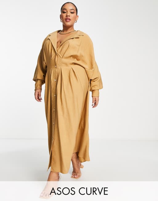 ASOS Edition Curve - Vestito camicia midi drappeggiato con vita a pieghe color cammello