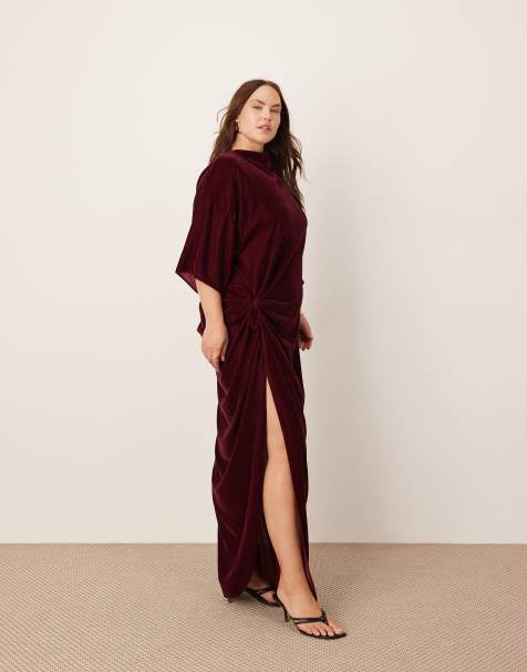 Pronta a sfoggiare un look da protagonista al tuo prossimo evento Scopri la nostra selezione di vestiti per uscire in taglie comode da donna con tantissimi stili dalle paillettes scintillanti al raso