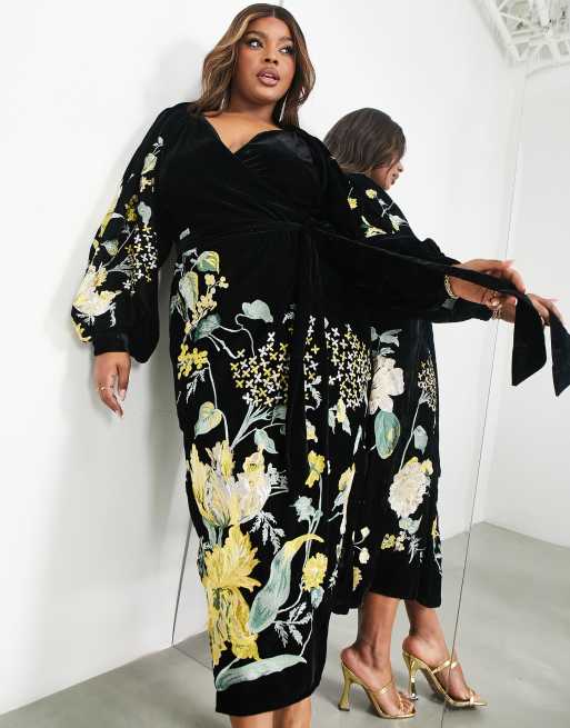 ASOS EDITION Curve - Vestito midi a portafoglio in velluto chintz nero ricamato con maniche a campana