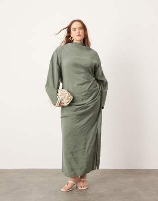 ASOS EDITION Curve - Weiches, hochgeschlossenes Maxikleid in Khaki mit Zierausschnitt am Rücken und Raffung-Grün