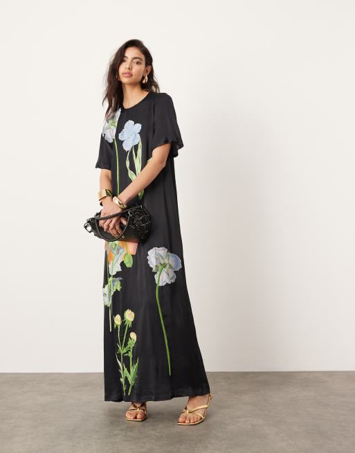 ASOS EDITION – Czarna, satynowa sukienka T-shirtowa maxi z haftowanym wzorem w kwiaty