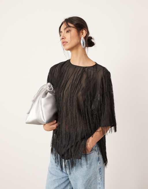 ASOS Edition – Czarny pudełkowy top z ozdobnymi frędzlami