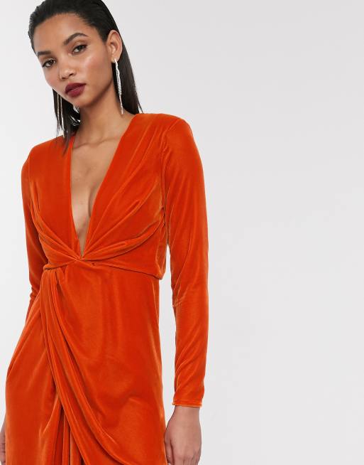 ASOS EDITION - Diepuitgesneden fluwelen maxi-jurk met zijsplit, 3 van 4