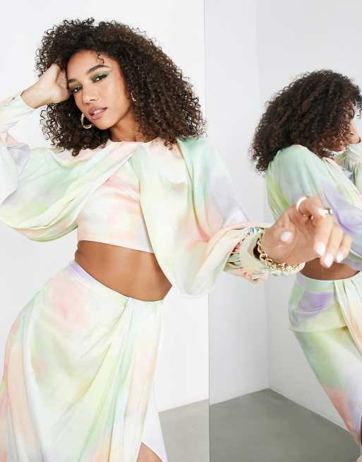 ASOS EDITION – Drapiertes Oberteil aus Satin mit Muster im Wasserfarben-Design, 2 von 4