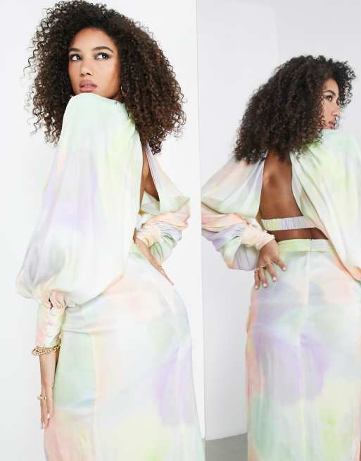 ASOS EDITION – Drapiertes Oberteil aus Satin mit Muster im Wasserfarben-Design, 3 von 4