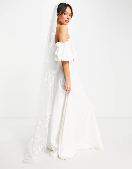 ASOS EDITION – Długi welon w kolorze kości słoniowej z delikatnym kwiatowym haftem