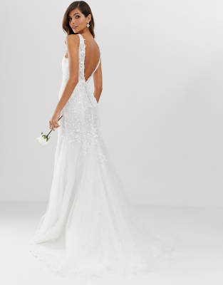 lace fishtail wedding dress