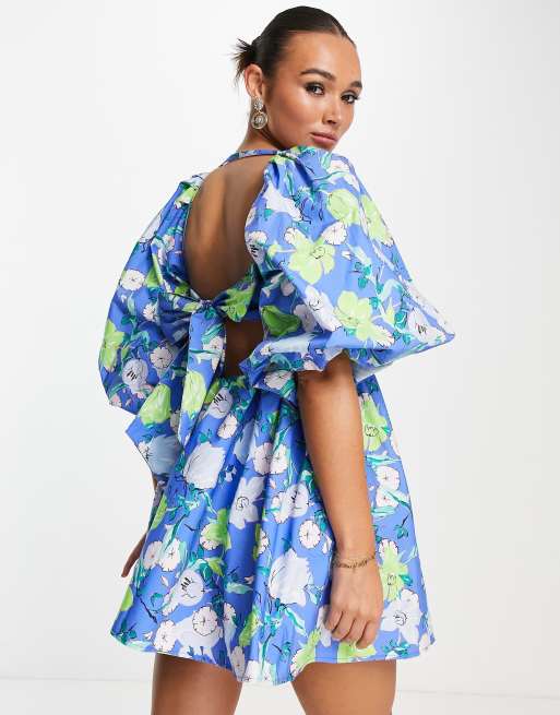 ASOS EDITION - Empire-minikjole med pufærmer og abstrakt blåt blomsterprint, 2 af 4