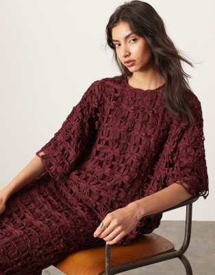 floral cutwork oversized T-shirt in burgundy - part of a set-Red