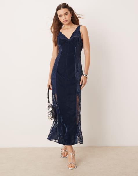 ASOS EDITION - Fluwelen midi cami jurk van geborduurd kant in donkerblauw - view 1