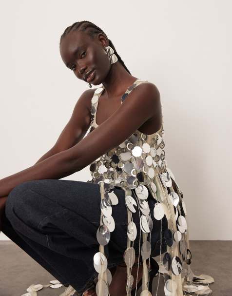 ASOS EDITION – Futurist – Silverfärgad crop top med paljetter och lång 3D-franskant - view 1