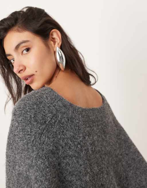 ASOS EDITION - Gebreide oversized trui met V-hals in antraciet, deel van co-ord set, 2 van 4