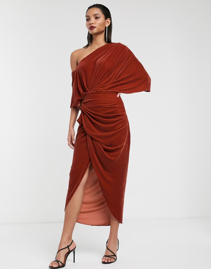 ASOS EDITION - Gedrapeerde asymmetrische lange jurk van fluweel-Koper
