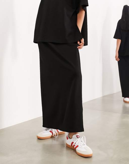 ASOS EDITION – Gerade geschnittener Maxirock aus erstklassigem, schwerem Struktur-Jersey in Schwarz, Kombiteil, 2 von 5