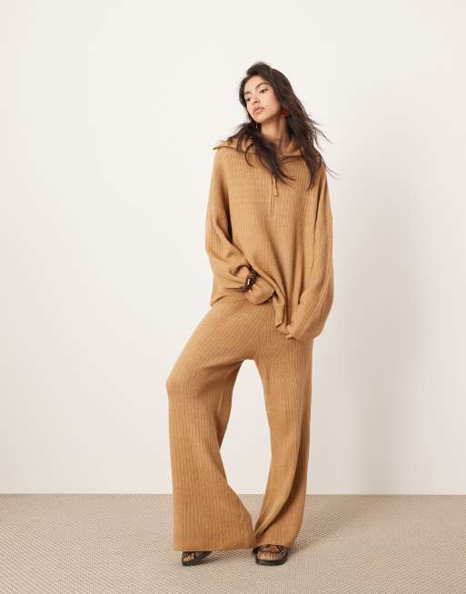 ASOS Edition - Geribbeld gebreide oversized trui van co-ord set met korte rits en kraag in camel, 2 van 4