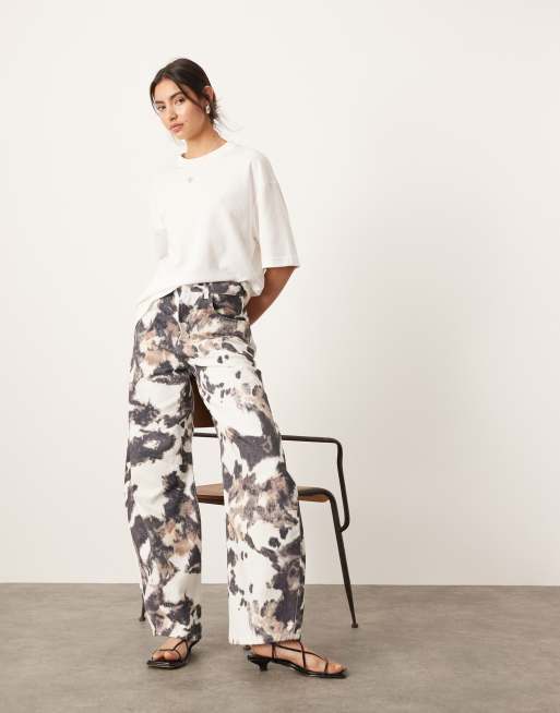 ASOS EDITION – Gestreiftes Set in Grün und Weiß aus Jeans-Bomberjacke und Jeanshose mit abgerundetem Beinschnitt