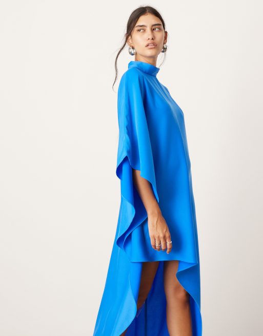 ASOS EDITION - Højhalset minikjole med vingeærmer og asymmetrisk kant i koboltblå, 2 af 4