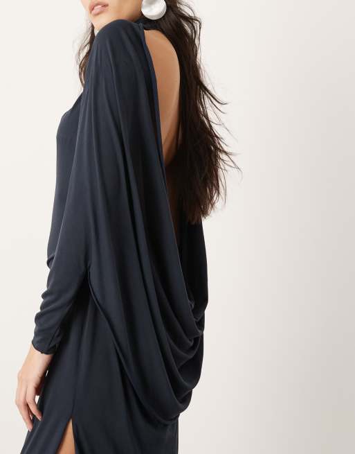 ASOS EDITION – Hochwertiges, hochgeschlossenes Maxikleid in Dunkelblau mit Wasserfallausschnitt hinten, 3 von 4