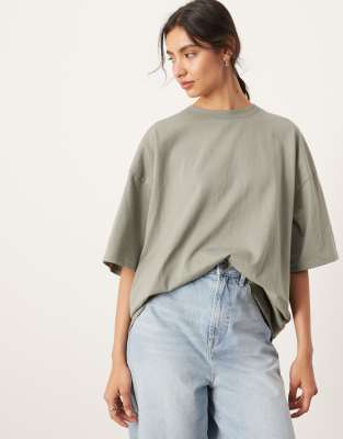 ASOS EDITION – Hochwertiges Oversize-T-Shirt in Olivgrün