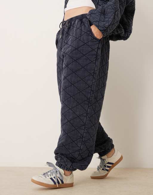 ASOS EDITION - Joggers oversize trapuntati in jersey grigio lavaggio acido in coordinato, 4 di 5