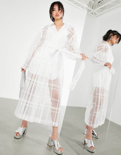 ASOS EDITION – Karierter Trenchcoat aus Organza in Weiß